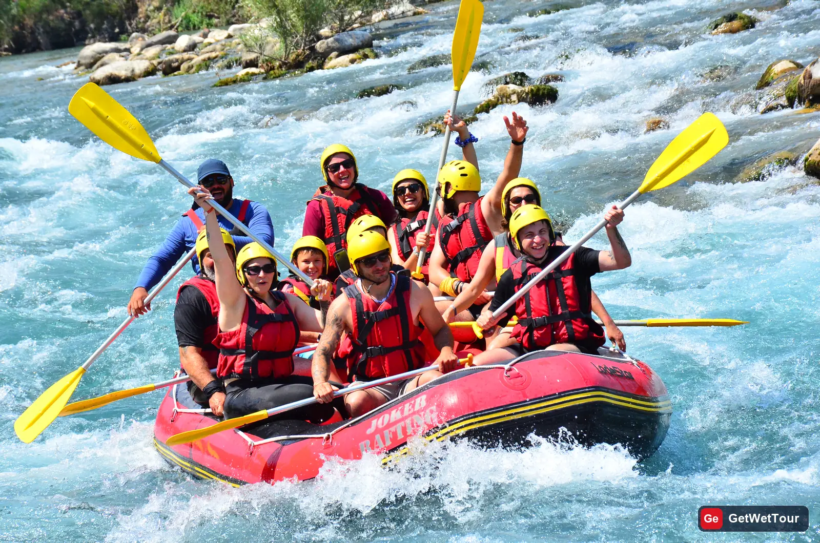 Köprülü Kanyon'da GetWetTour rafting misafirleri