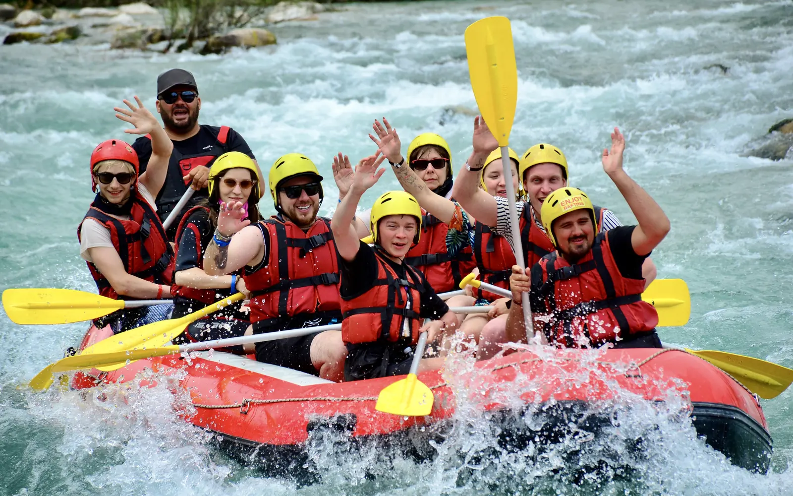 GetWetTour ile güvenli Antalya rafting deneyimi