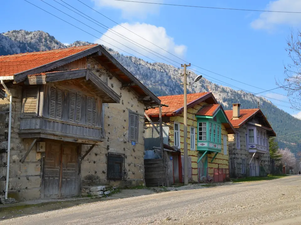 Ormana Düğmeli Evleri - GetWetTour Antalya turu