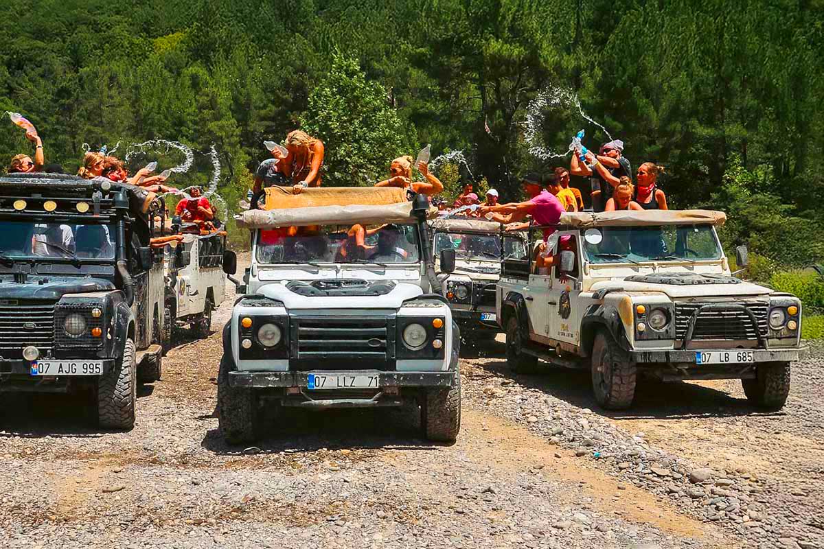 Jeep Arazi Safari, Rafting, Zipline & Monster Truck